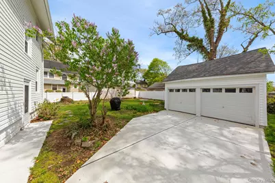 1679 Oak Street, Baldwin, NY 11510 - Photo 15