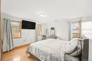 27-15 203rd St, Bayside, NY 11360 - Photo 17
