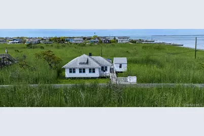 106 West Walk, Bay Shore, NY 11706 - Photo 7