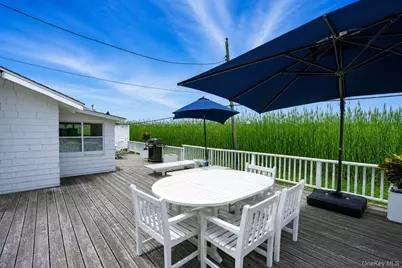 106 West Walk, Bay Shore, NY 11706 - Photo 11