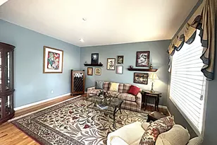 10 Limerick Ct, White Plains, NY 10603 - Photo 7