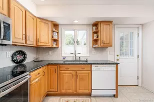 174 Cambon Ave, Saint James, NY 11780 - Photo 9