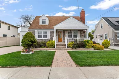 2915 Tulip Avenue, Baldwin, NY 11510 - Photo 1
