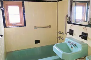 3231 Waterbury Ave, Bronx, NY 10465 - Photo 15