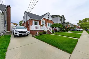 238 James St, Franklin Square, NY 11010 - Photo 3