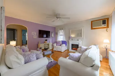 238 James Street, Franklin Square, NY 11010 - Photo 11