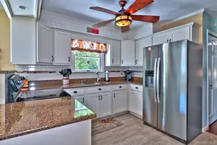 21 Aspen St, Port Jefferson Station, NY 11776 - Photo 11