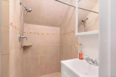 228 W Riviera Drive, Lindenhurst, NY 11757 - Photo 17