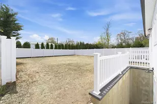 3690 Lufberry Ave, Wantagh, NY 11793 - Photo 5