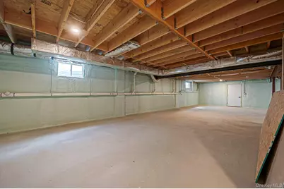 3690 Lufberry Avenue, Wantagh, NY 11793 - Photo 43