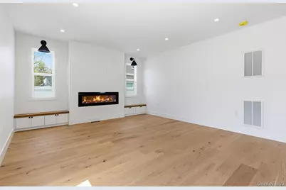 3690 Lufberry Avenue, Wantagh, NY 11793 - Photo 19