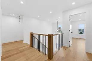 3690 Lufberry Ave, Wantagh, NY 11793 - Photo 27
