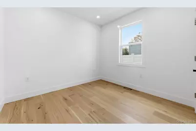 3690 Lufberry Avenue, Wantagh, NY 11793 - Photo 25