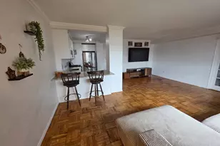 8 Fordham Hill Oval, Bronx, NY 10468 - Photo 7