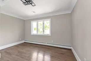 35 Stratford Ave, Dix Hills, NY 11746 - Photo 23
