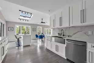 35 Stratford Ave, Dix Hills, NY 11746 - Photo 7