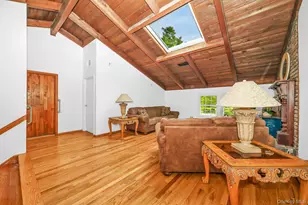 2 Village Dr W, Dix Hills, NY 11746 - Photo 15