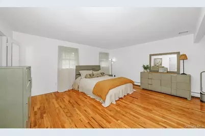 2 Village Drive W, Dix Hills, NY 11746 - Photo 23