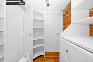 2 Village Dr W, Dix Hills, NY 11746 - Photo 25
