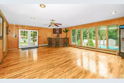 2 Village Drive W, Dix Hills, NY 11746 - Photo 19