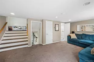 275 Violet St, Massapequa Park, NY 11762 - Photo 19