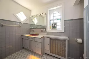 130-10 227th St, Springfield Gardens, NY 11413 - Photo 15