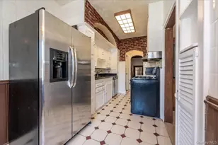 130-10 227th St, Springfield Gardens, NY 11413 - Photo 7