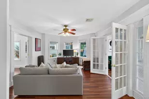 14 Franklin Ave, Glen Cove, NY 11542 - Photo 23