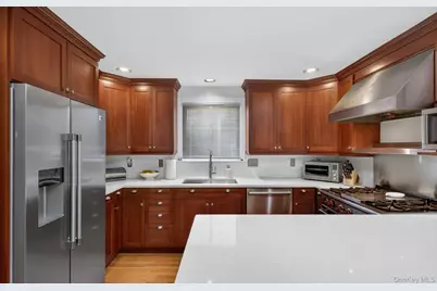 14 Franklin Avenue, Glen Cove, NY 11542 - Photo 13