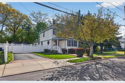 14 Franklin Avenue, Glen Cove, NY 11542 - Photo 3