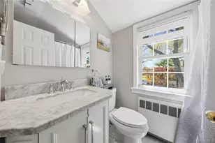 93 S Bay Ave, Brightwaters, NY 11718 - Photo 33