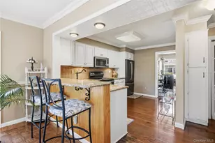 93 S Bay Ave, Brightwaters, NY 11718 - Photo 19