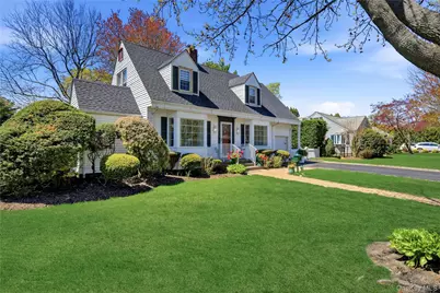 93 S Bay Avenue, Brightwaters, NY 11718 - Photo 47