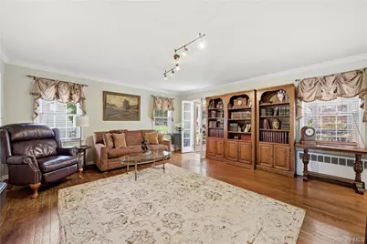 93 S Bay Avenue, Brightwaters, NY 11718 - Photo 25