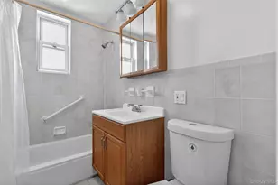 642 Edison Ave, Bronx, NY 10465 - Photo 17
