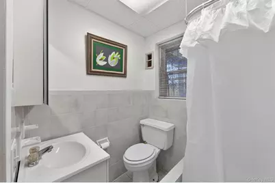 642 Edison Avenue, Bronx, NY 10465 - Photo 27
