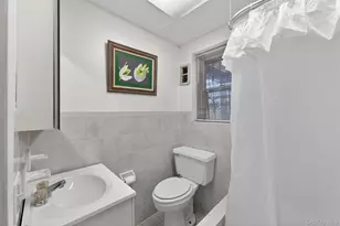 642 Edison Ave, Bronx, NY 10465 - Photo 27