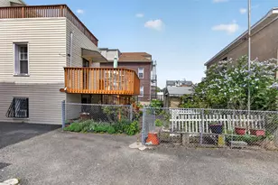 642 Edison Ave, Bronx, NY 10465 - Photo 29