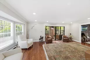 7 Stepping Stone Crescent, Dix Hills, NY 11746 - Photo 5