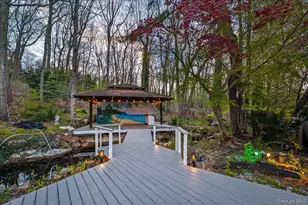 7 Stepping Stone Crescent, Dix Hills, NY 11746 - Photo 35