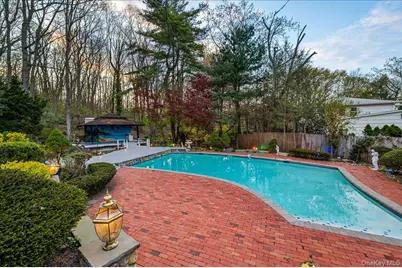 7 Stepping Stone Crescent, Dix Hills, NY 11746 - Photo 33