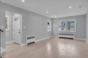 16 1st St, Glenwood Landing, NY 11547 - Photo 13