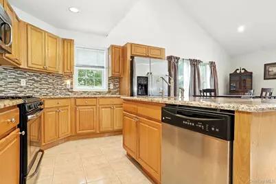 20 Bernadette Way, Washingtonville, NY 10992 - Photo 9