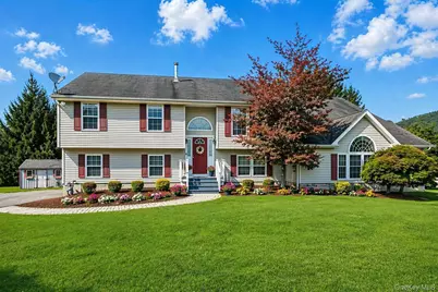 20 Bernadette Way, Washingtonville, NY 10992 - Photo 1
