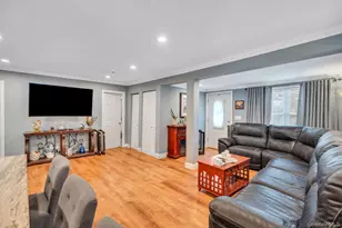 76 Huntington Dr, Mastic Beach, NY 11951 - Photo 5