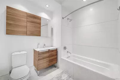 701 Ridge Hill Boulevard #9C, Yonkers, NY 10710 - Photo 9