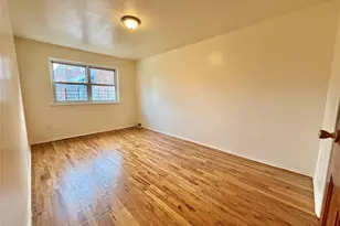 1958 Burke Ave, Bronx, NY 10469 - Photo 5