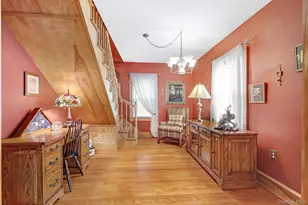 43 Wintergreen Ave, Newburgh, NY 12550 - Photo 5
