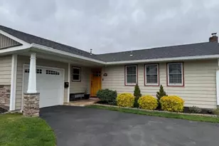 1917 Jackson Ave, West Islip, NY 11795 - Photo 3