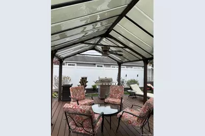 1917 Jackson Avenue, West Islip, NY 11795 - Photo 31